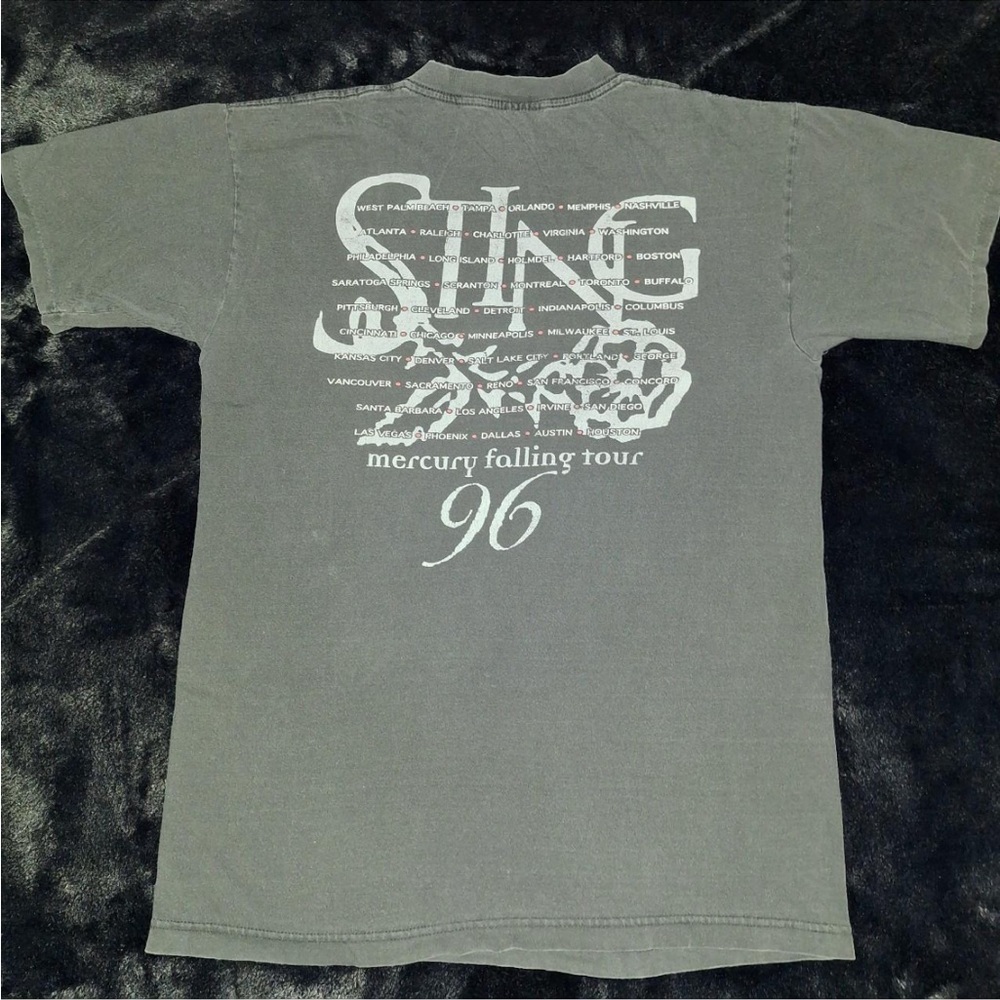 -1996 Gem Sting Mercury Falling Tour Gray Tee Shirt
-Size Medium